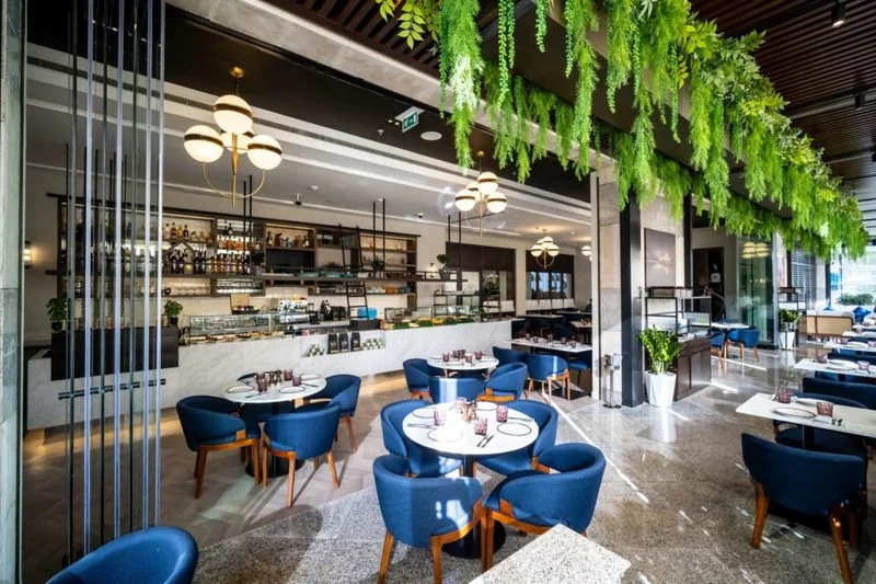 Salmontini Le Bistro