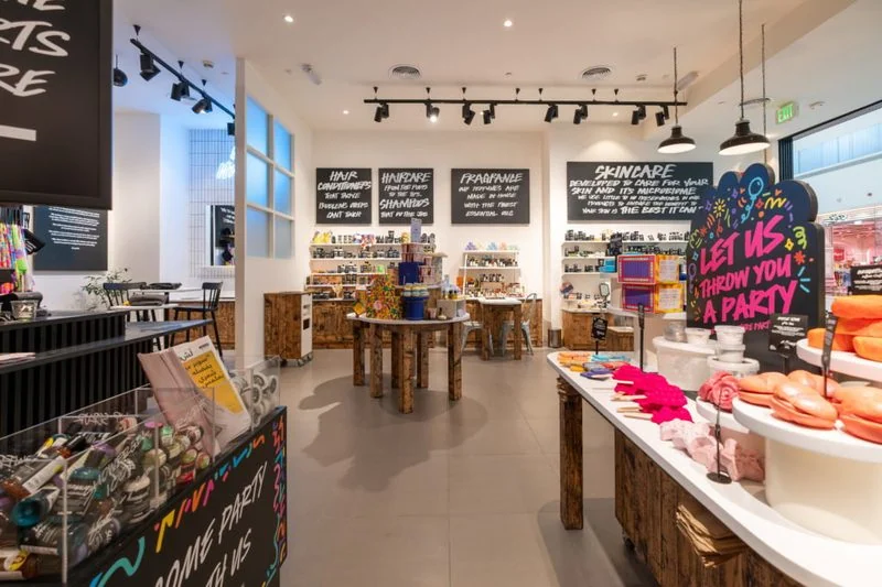 Lush - Manar Mall - photo 3
