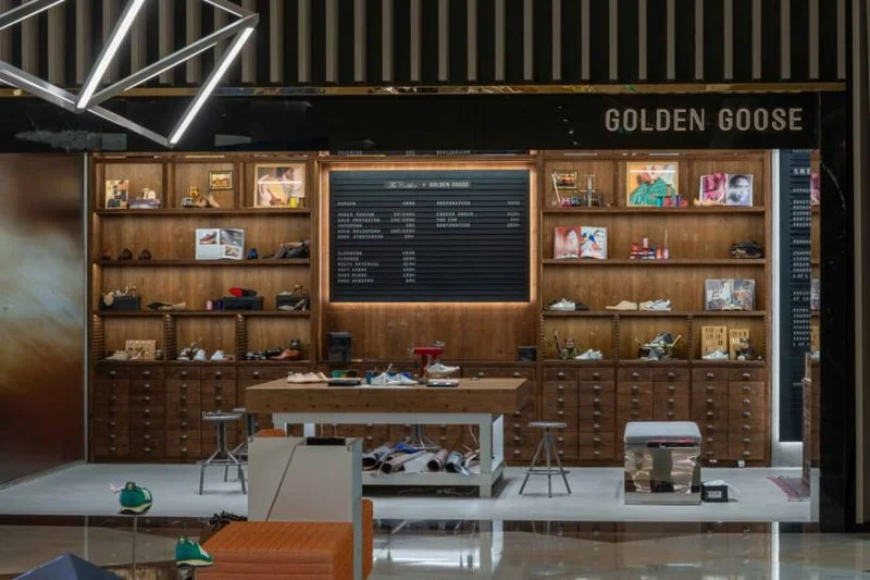 Golden Goose Showroom, Dubai Mall - photo 2