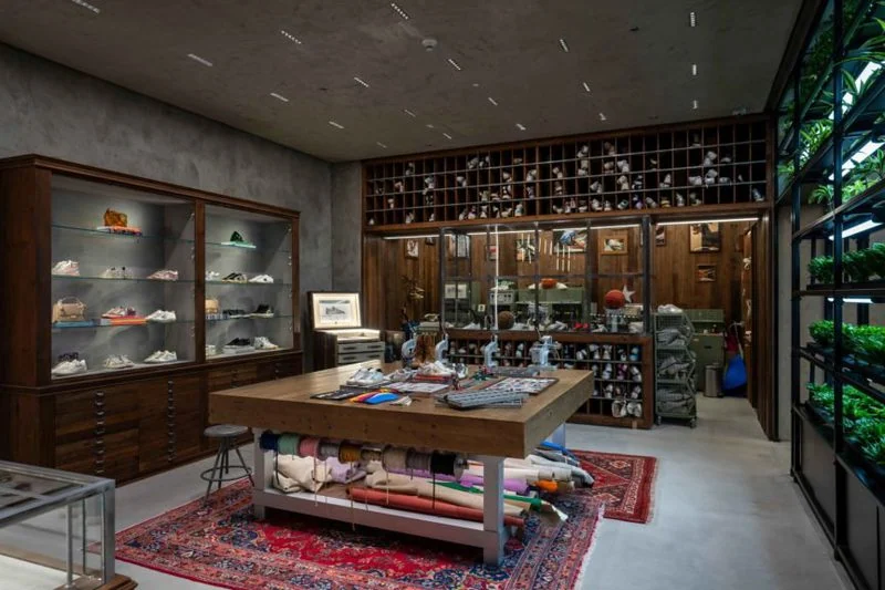 Golden Goose Showroom, Dubai Mall - photo 5