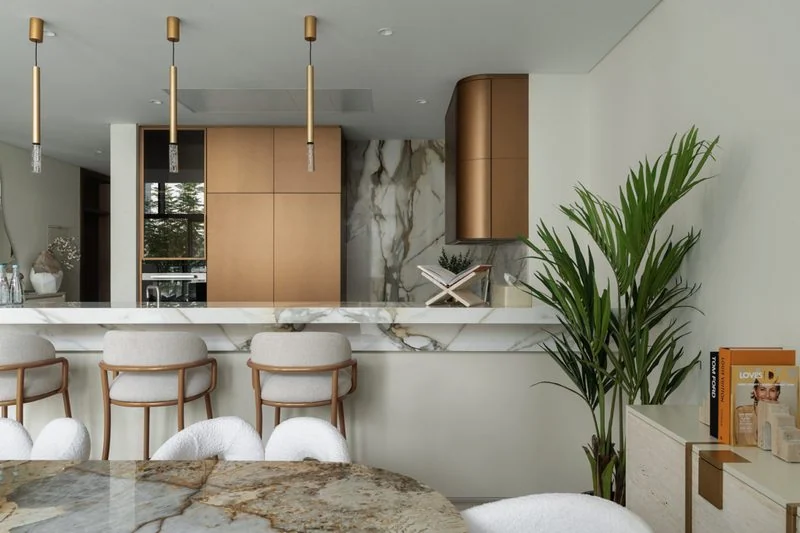 A Sanctuary in the City Home - photo 4